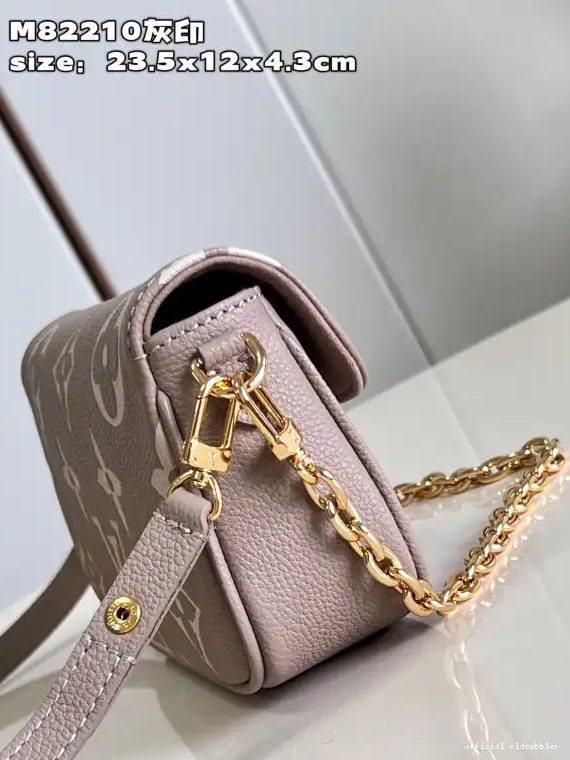 Official oldcobbler LOUIS Ivy Wallet Chain VUITTON on 0603